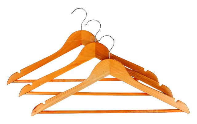 PACK DE 3 CINTRES EN BOIS