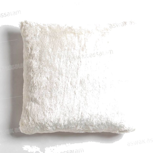 COUSSIN EN FAUSSE FOURRURE – BLANC 50*50CM